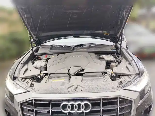 Audi Q8 2021 Model 55 TFSI Premium Dynamic — фото 3