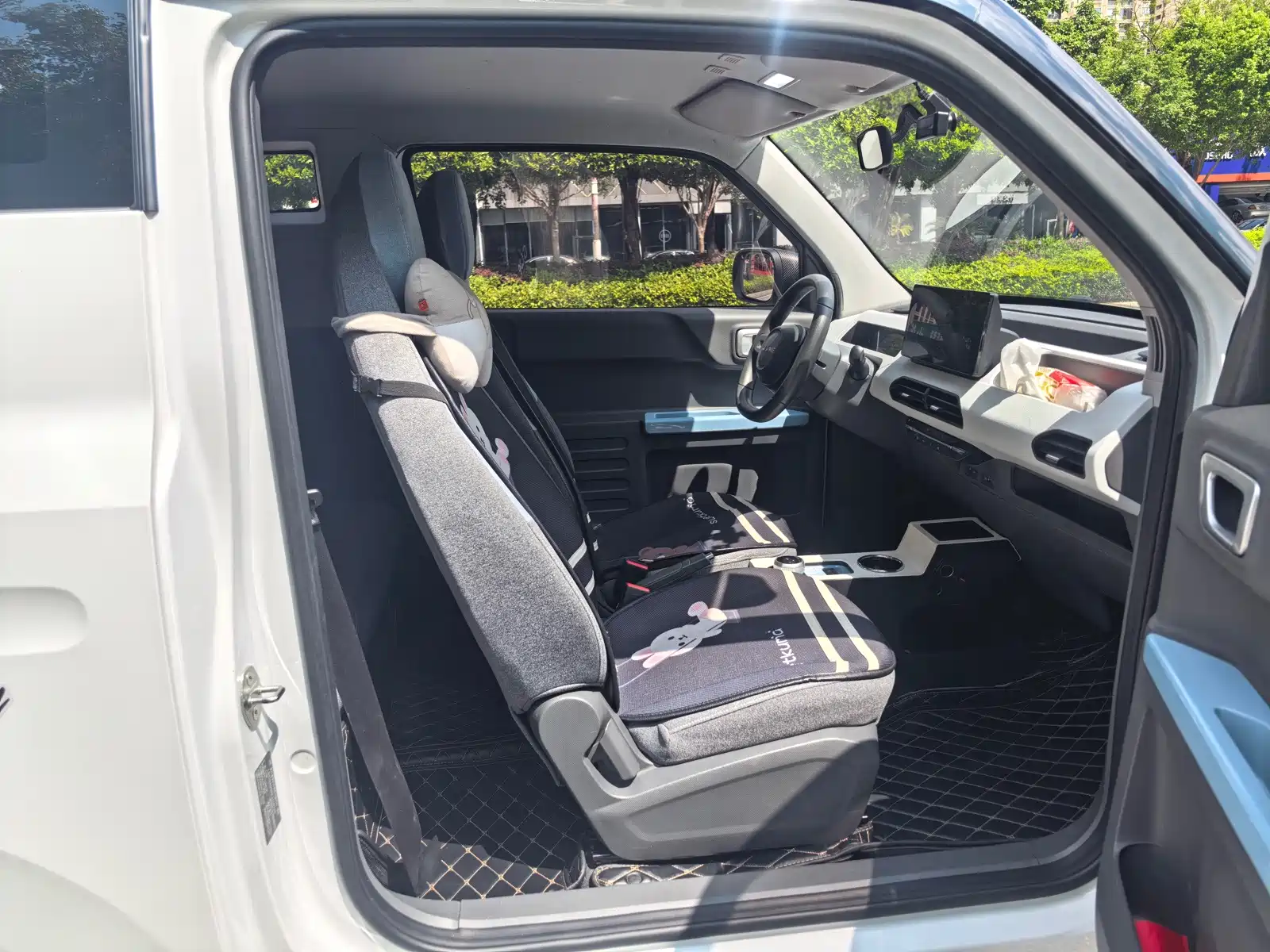Photo 8 - Geely Galaxy Panda