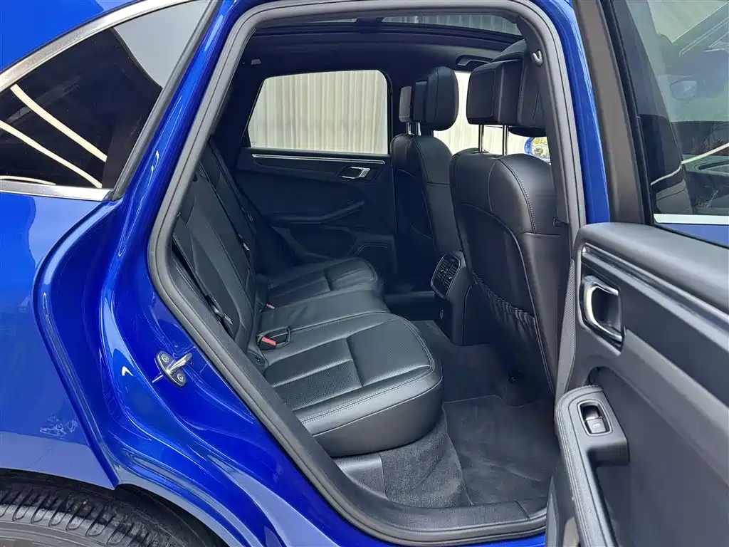 Porsche Macan 2017 Macan 2.0T фото 12