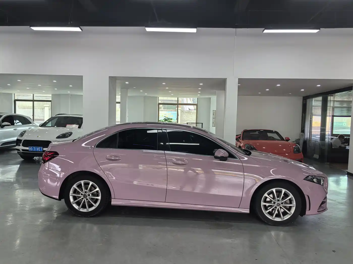 Mercedes-Benz A-Class 2019 A 200 L Sport Sedan фото 4