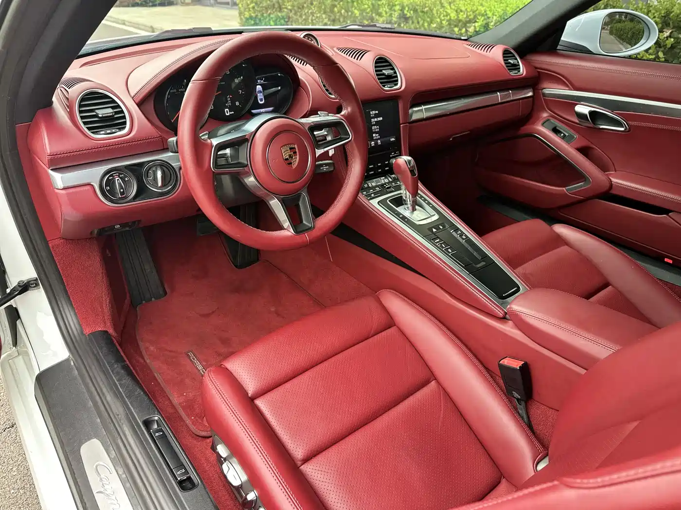 Porsche 718 2018 Cayman 2.0T фото 12