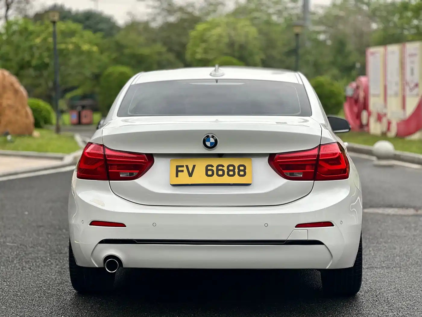 BMW 1 Series 2017 118i Sport фото 5