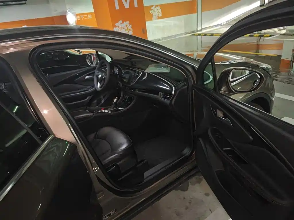 Фото 20 - Buick Envision Plus