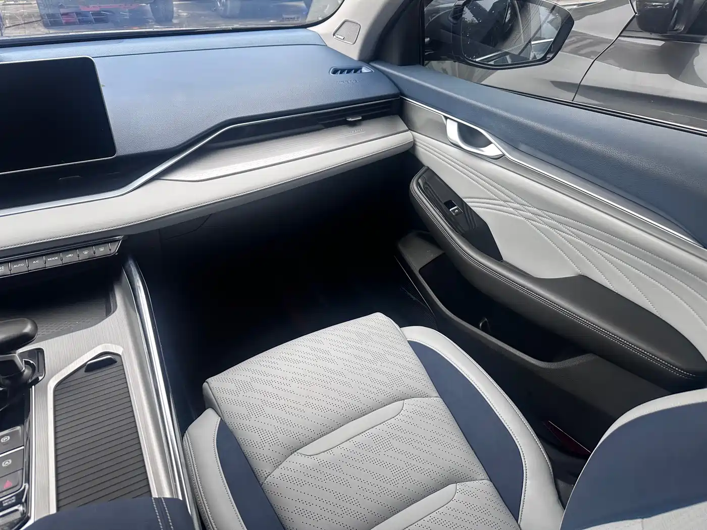 GEELY AUTOMOBILE XINGRUI