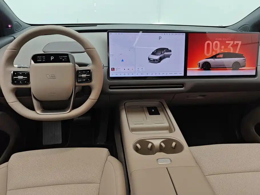 Li Auto i6 2026 2025 4WD Base Model