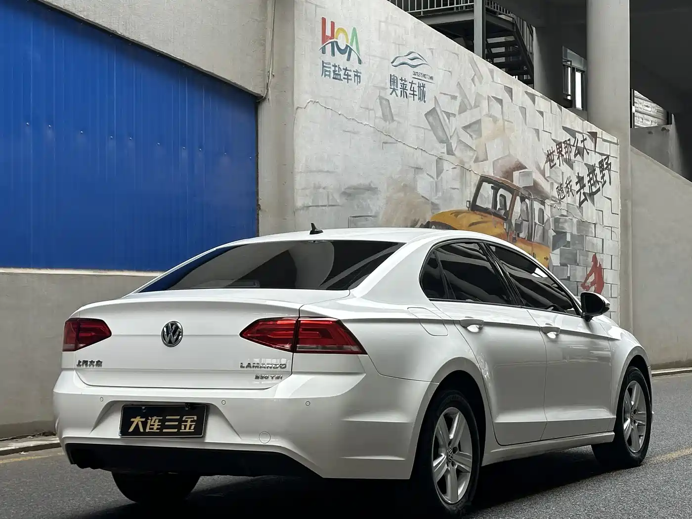 Volkswagen Lamando 2017 230TSI DSG Trend Edition фото 8