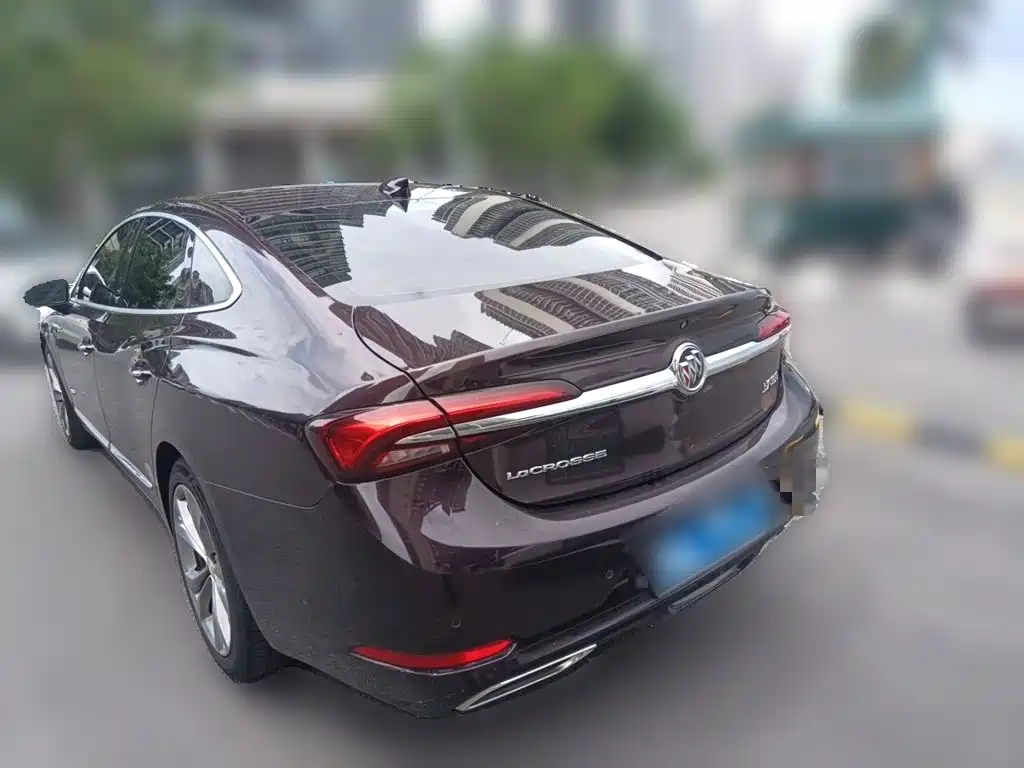 Фото 25 - Buick LaCrosse