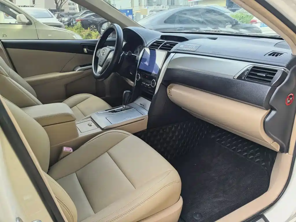 صورة 7 - Toyota Camry