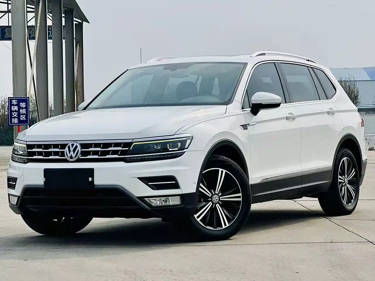 Volkswagen Tiguan L 2017 2017 330TSI Automatic 2WD Flagship Edition