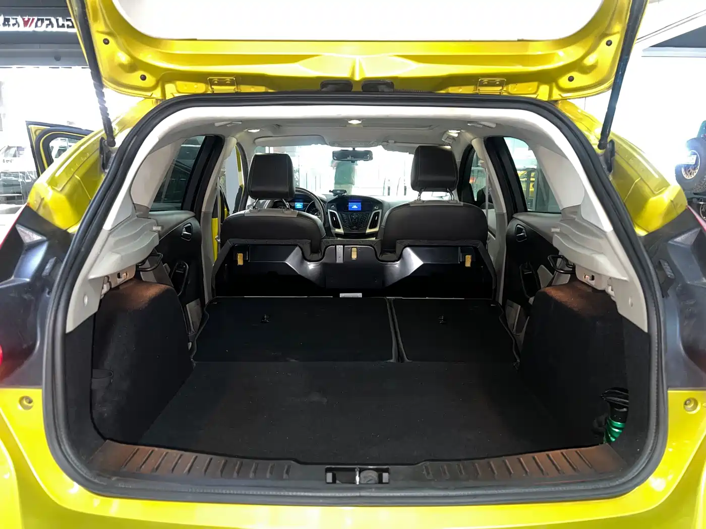 Ford Focus 2012 2012 Hatchback 1.6L Manual Trend