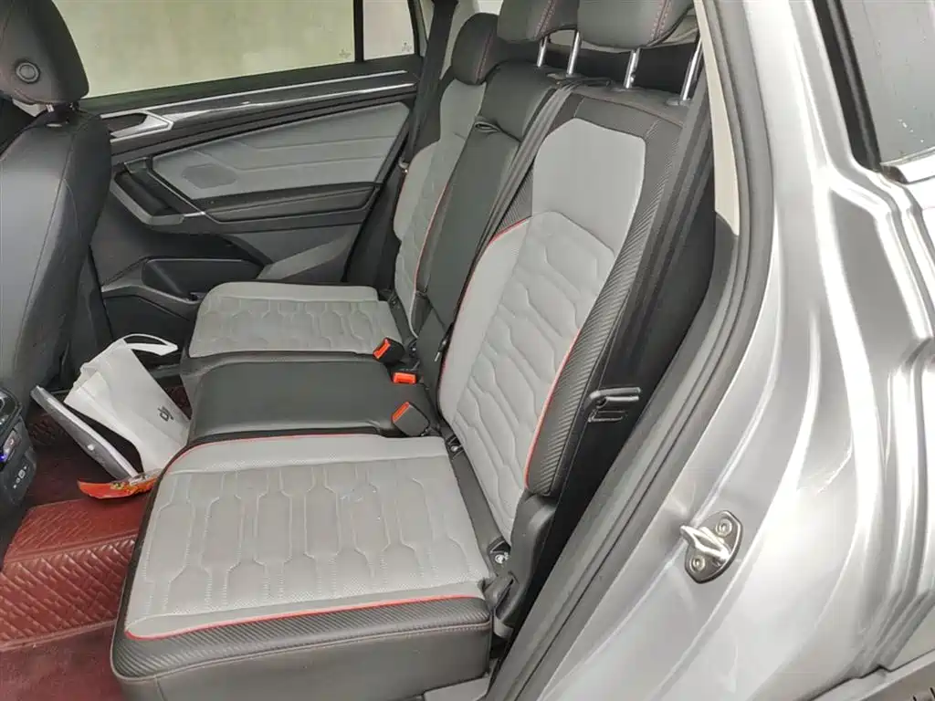 Volkswagen Tiguan L PHEV 2022 430PHEV Plug-in Hybrid Premium фото 17