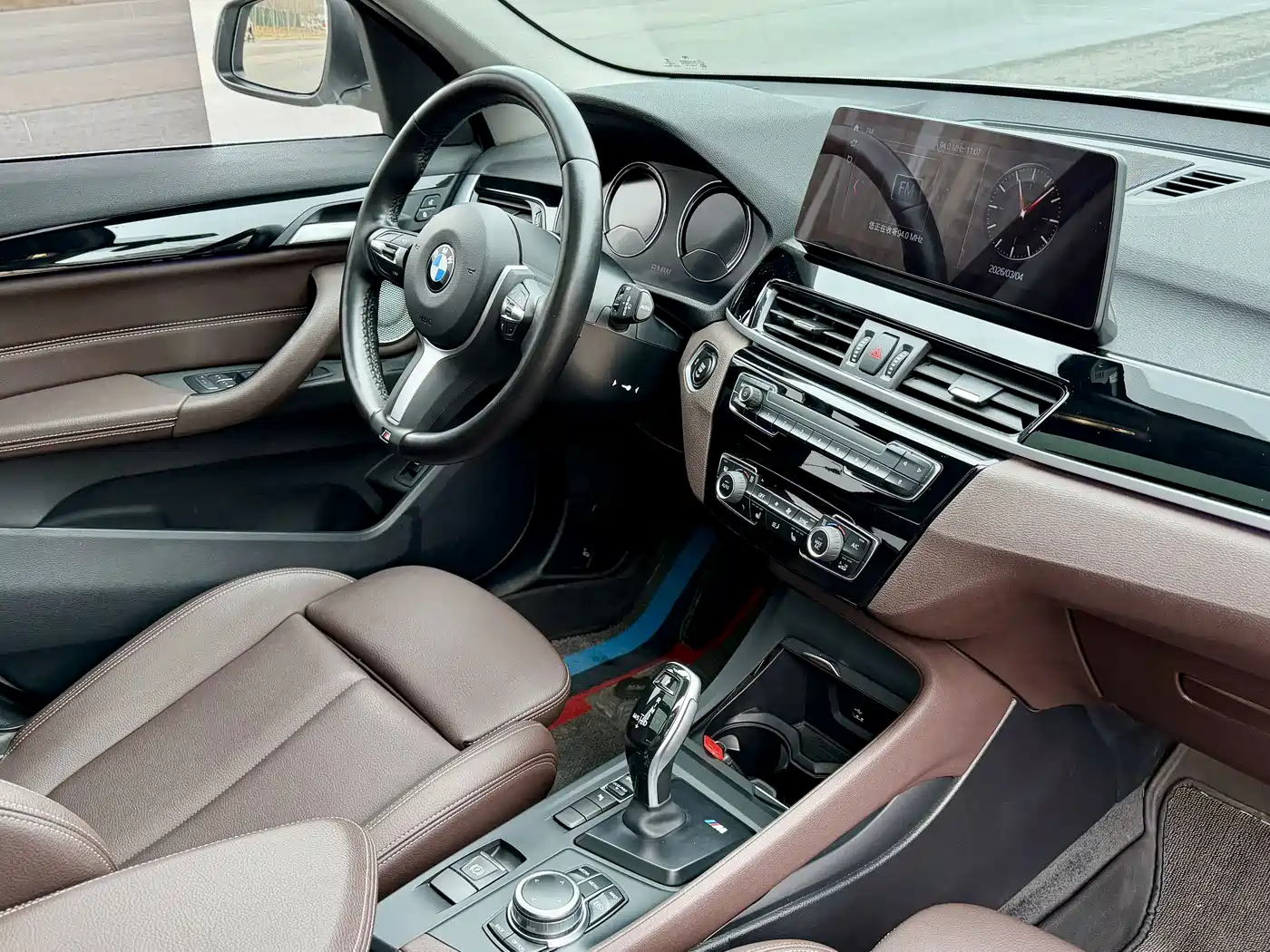 BMW X1 2022 sDrive25Li Leading фото 9