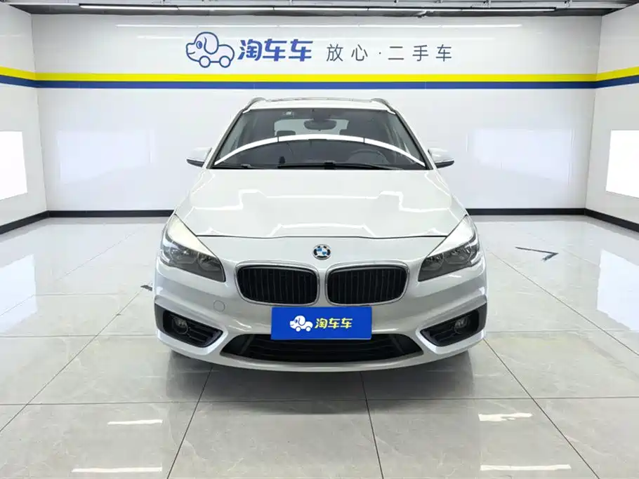 BMW 2 Series Touring 2016 218i Fashion Model фото 2