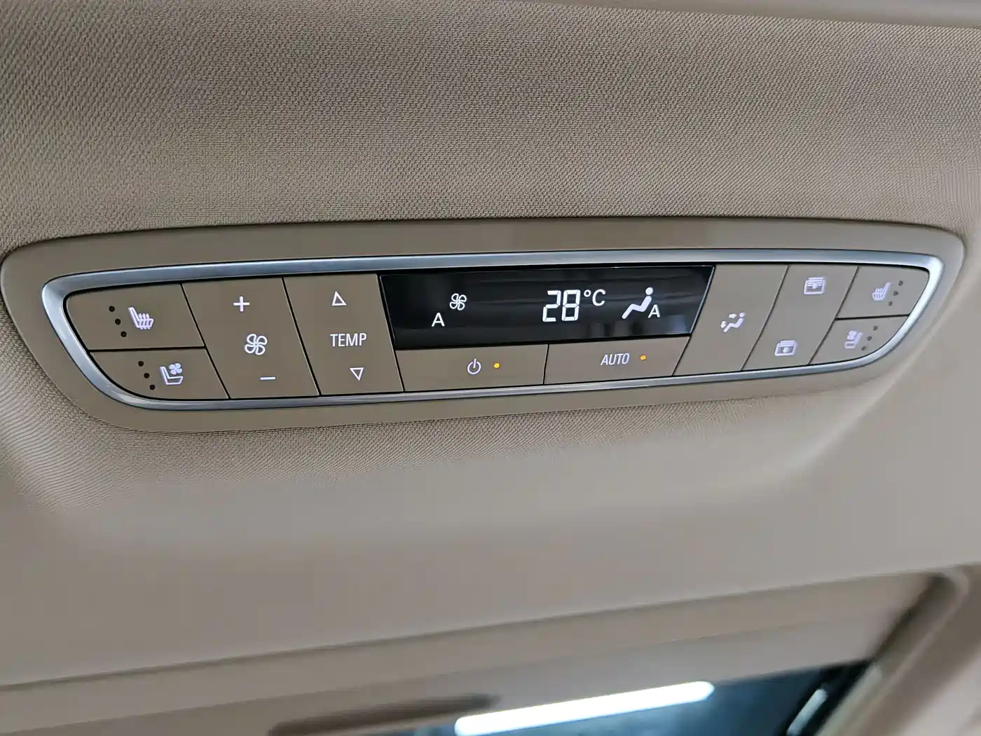 Buick GL8 2021 ES Landlord 653T Flagship фото 18