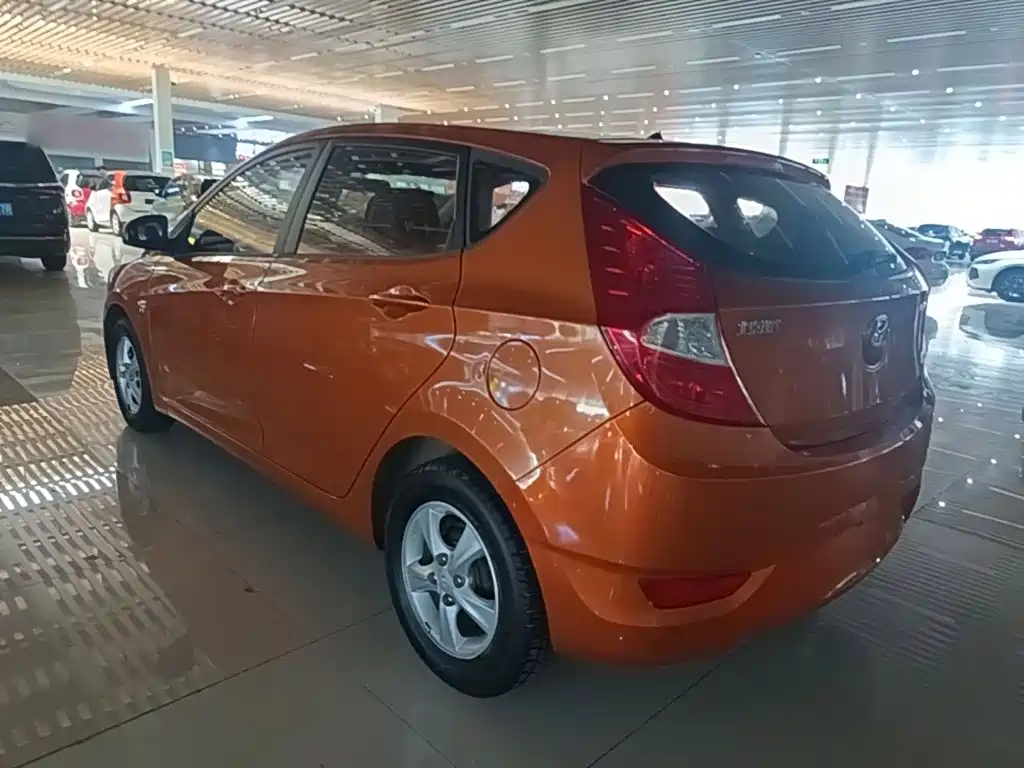 Hyundai Reina 2014 2014 Model 1.4L Automatic GLX