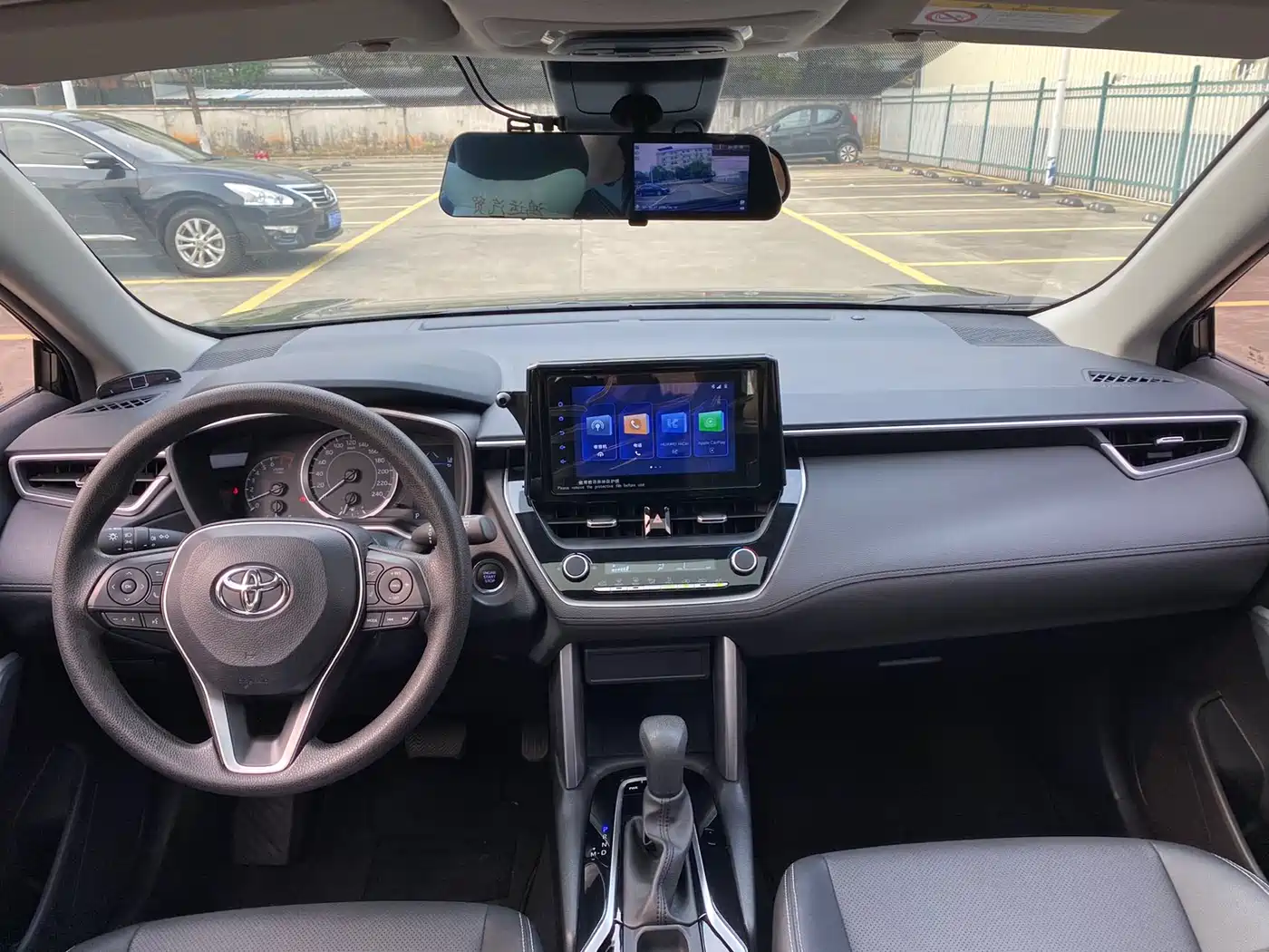 Toyota Frontlander 2023 2.0L CVT Prestige Edition фото 8