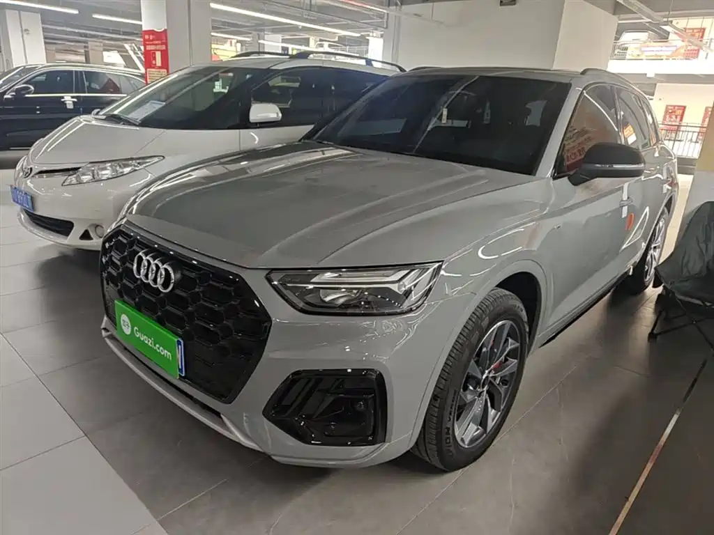 Audi Q5L 2024 Model 40 TFSI Luxury Dynamic