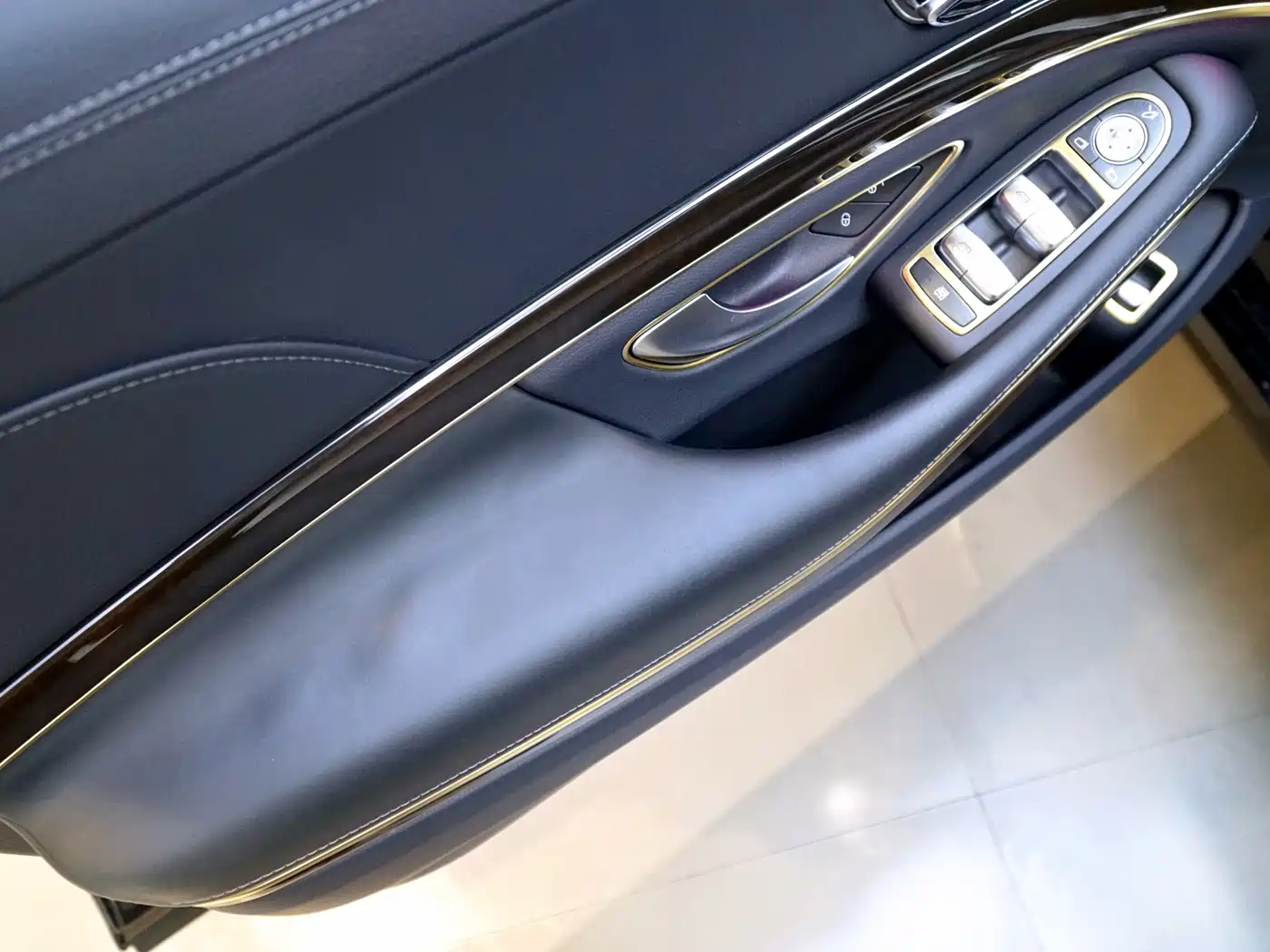 Mercedes-Benz Maybach S-Class 2017 S 400 4MATIC фото 13