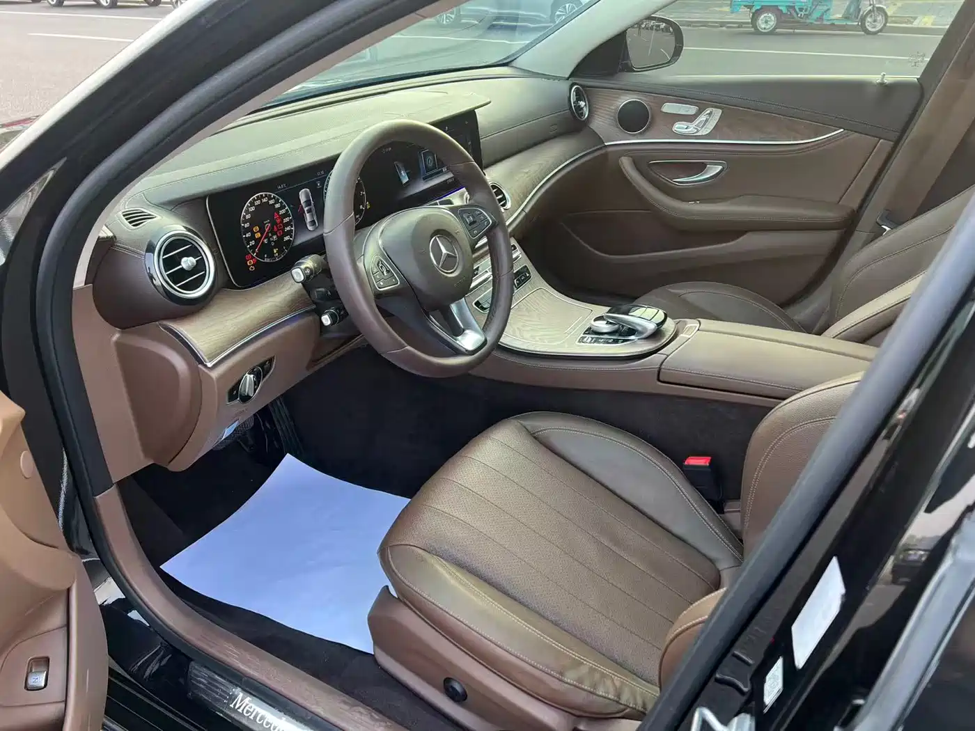 Mercedes-Benz E-Class 2018 Facelift E 300 L Luxury фото 6