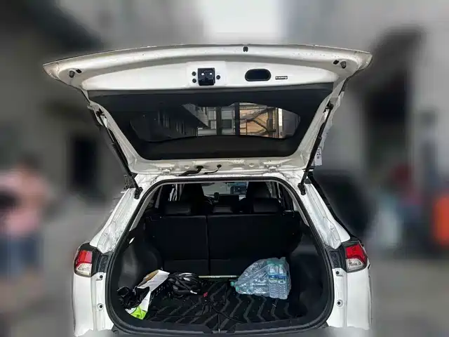 Toyota Corolla Cross 2024 2.0L Smart Hybrid Dual Engine Pioneer Edition — фото 5