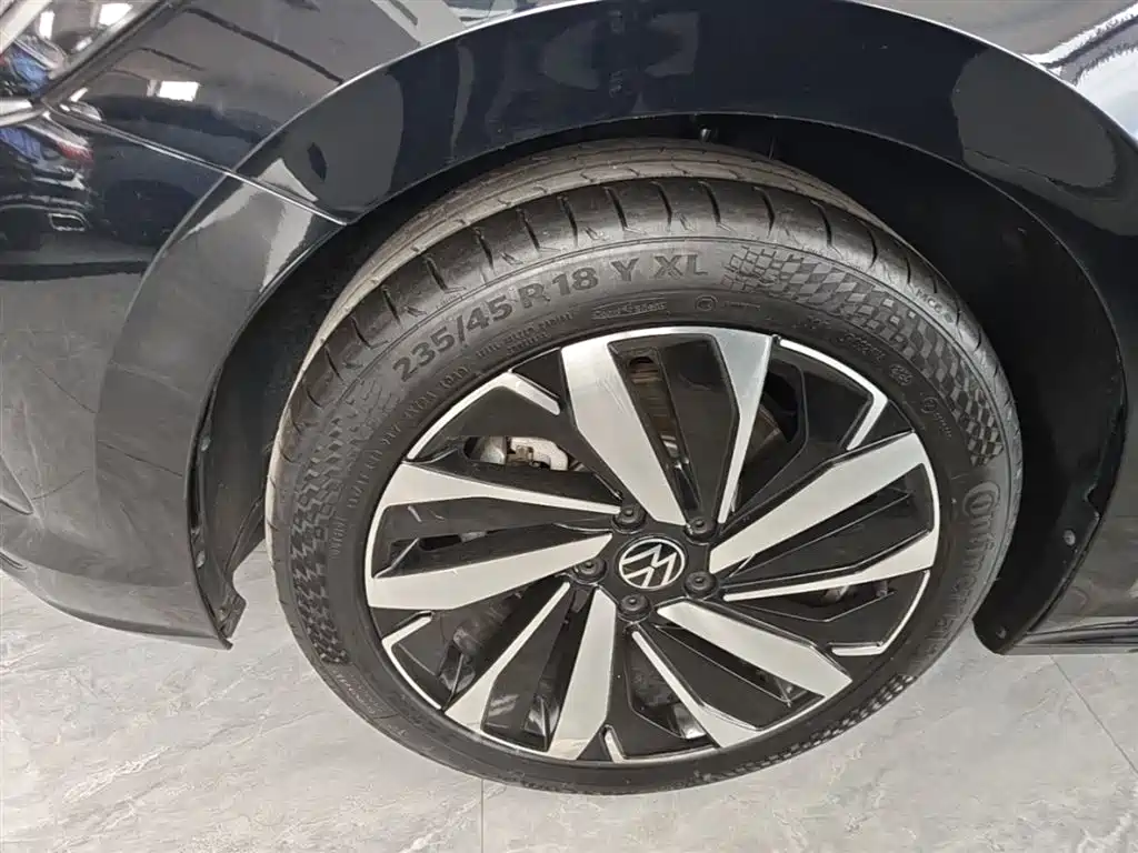 Volkswagen Passat 2023 330TSI Elite Edition фото 23
