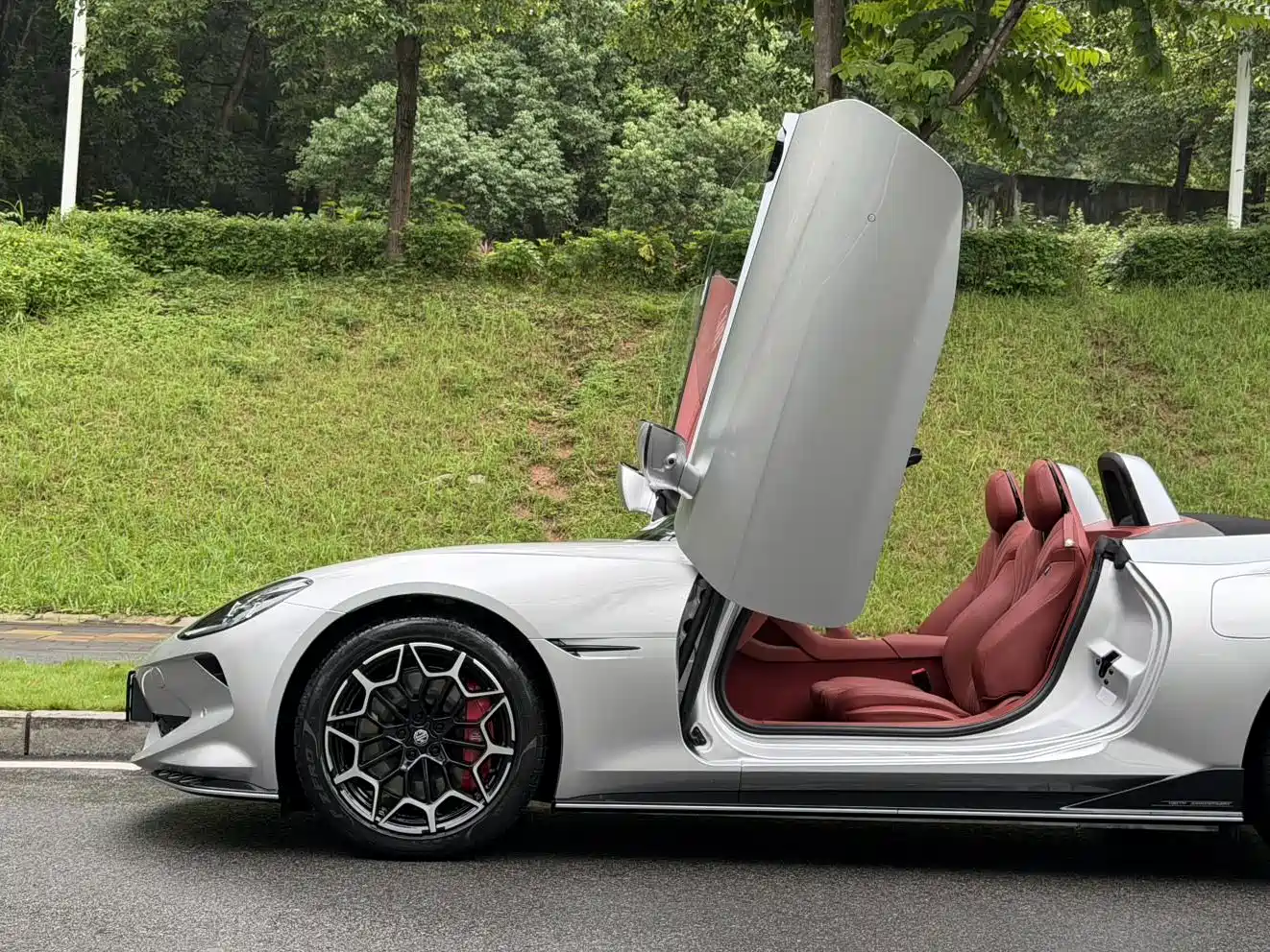 MG Cyberster 2026 2024 501km Charming Edition