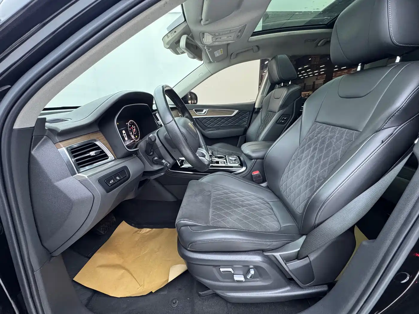 Hongqi HS7 2022 2021 2.0T DCT FWD Smart Connect Qi Xiang Edition