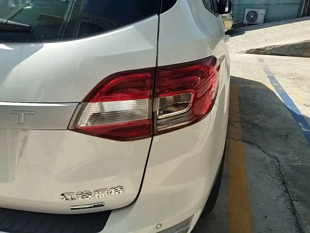 Ford Everest 2018 2017 2.0T Gasoline Automatic 4WD Elite Edition 5-Seater