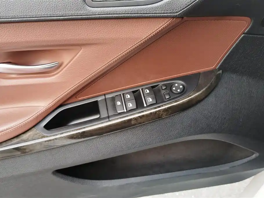 BMW 6 Series 2016 640i Gran Coupe фото 7