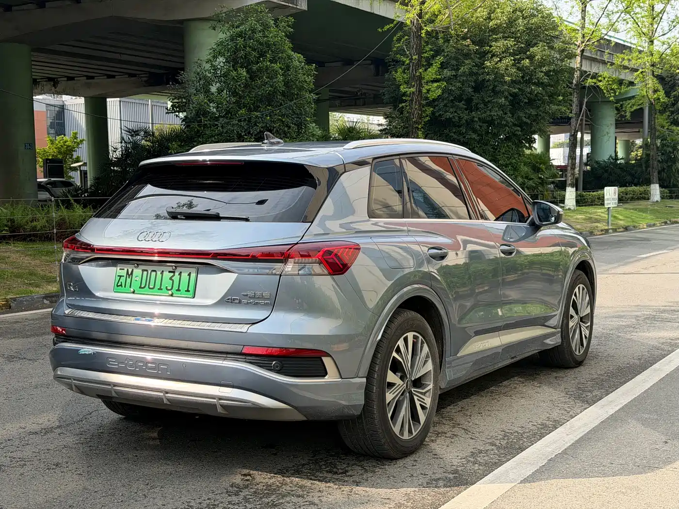 AUDI Q4 E TRON
