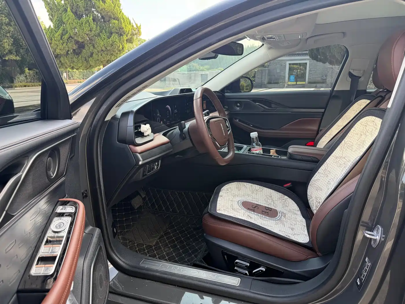 Lincoln Z 2024 2024 2.0T 2WD Premium Hybrid