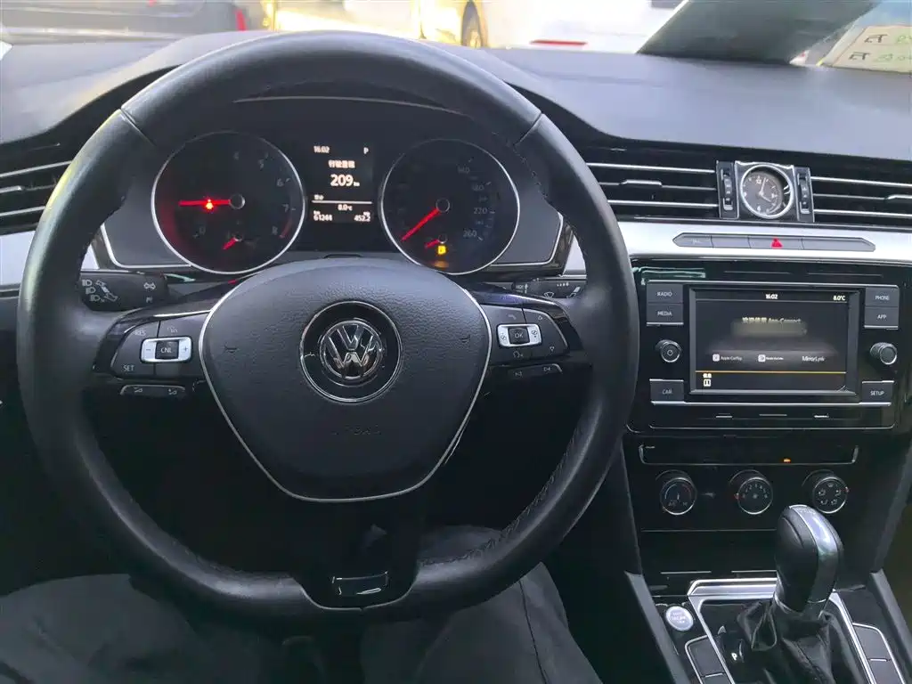 Volkswagen Magotan 2018 330TSI DSG Leading фото 9