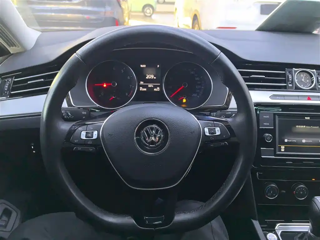 Volkswagen Magotan 2018 330TSI DSG Leading фото 10