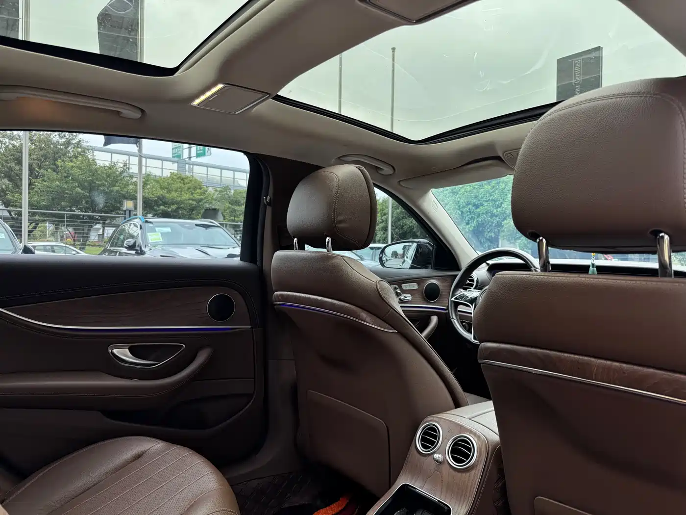 Mercedes-Benz E-Class 2021 E 300 L Fashion фото 15