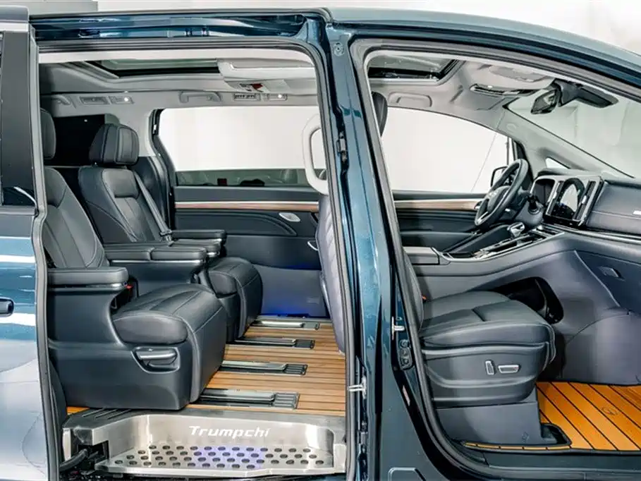 GAC Trumpchi Trumpchi M8 2021 Leading Show Series 390T Ultimate Edition фото 19