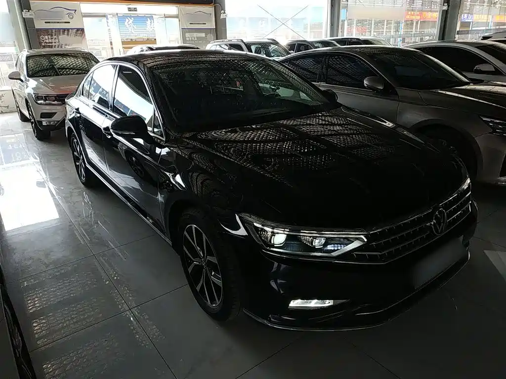 Volkswagen Magotan 2020 330TSI DSG Leading фото 4