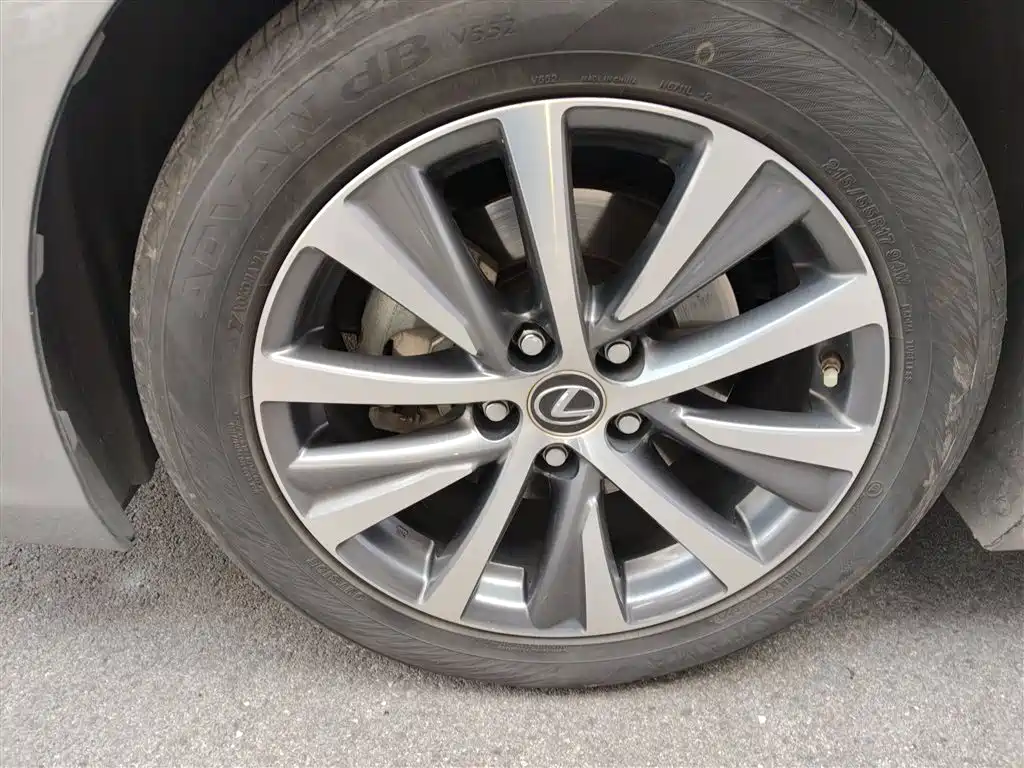Lexus ES 2018 300h Excellence Edition China V фото 23