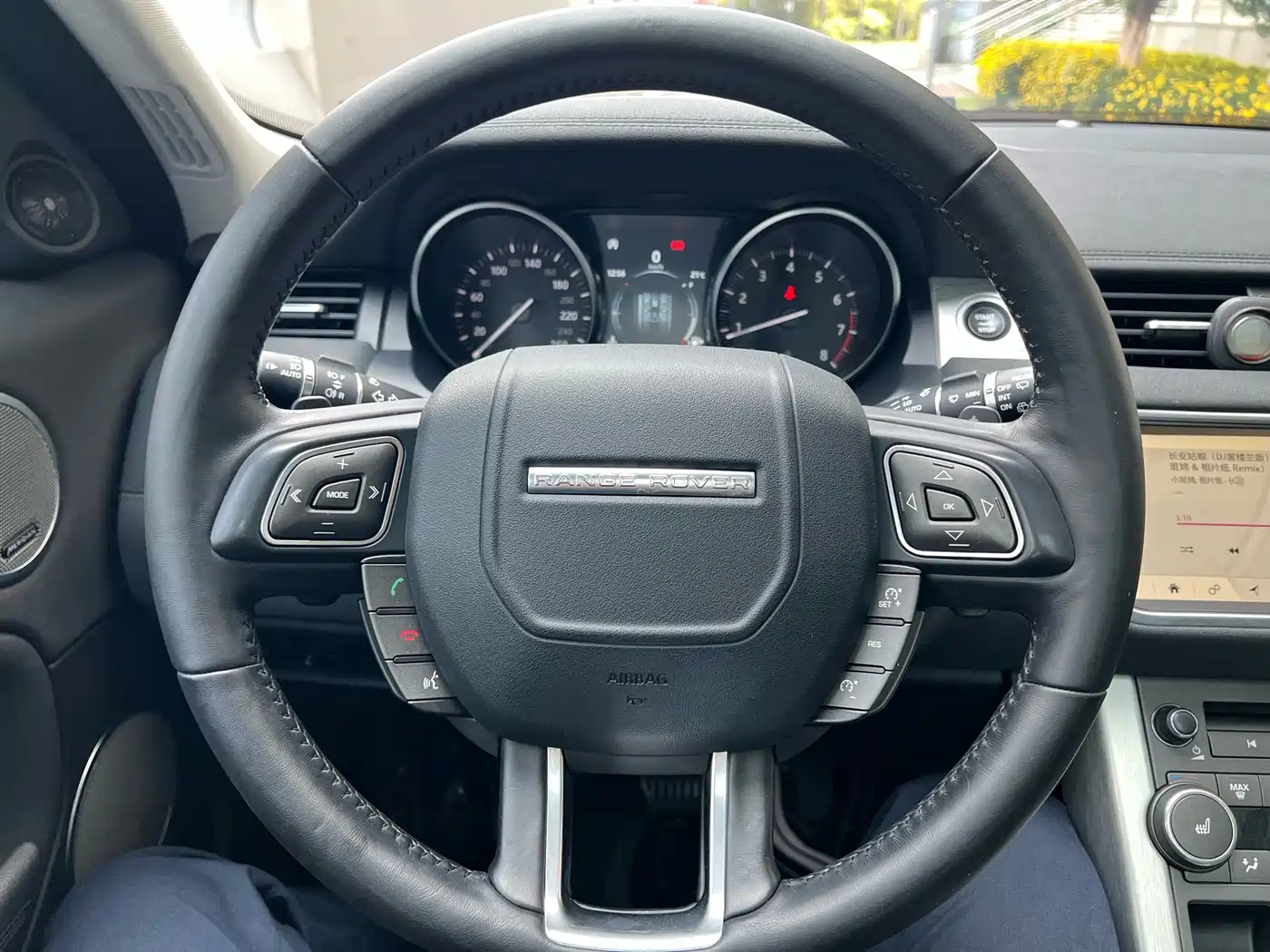 Land Rover Range Rover Evoque 2018 240PS SE Smart Edition фото 18