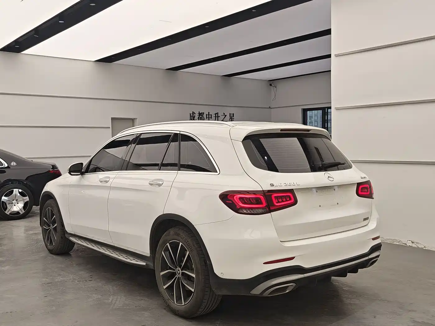 Mercedes-Benz GLC 2022 Model GLC 260 L 4MATIC Luxury Edition фото 6