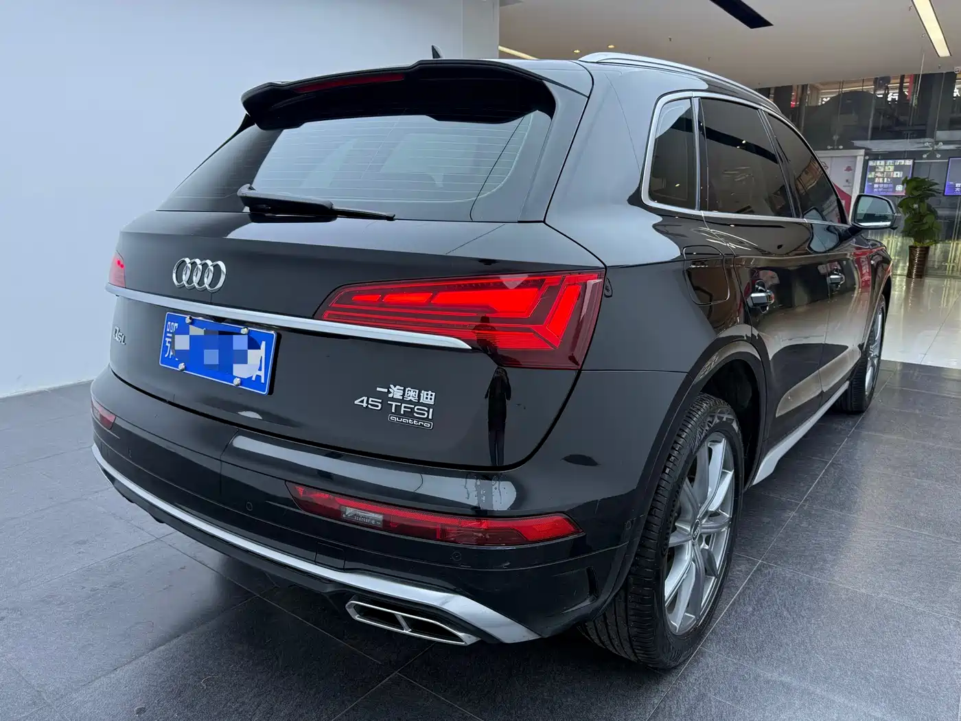 Audi Q5L 2022 Facelift 45T Premium Dynamic фото 9