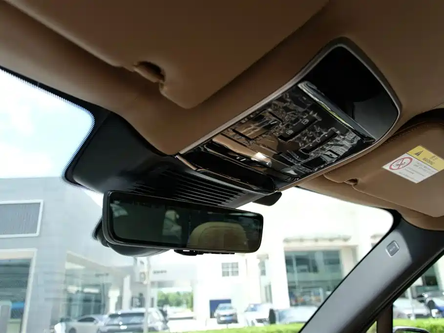 Фото 23 - Land Rover Range Rover