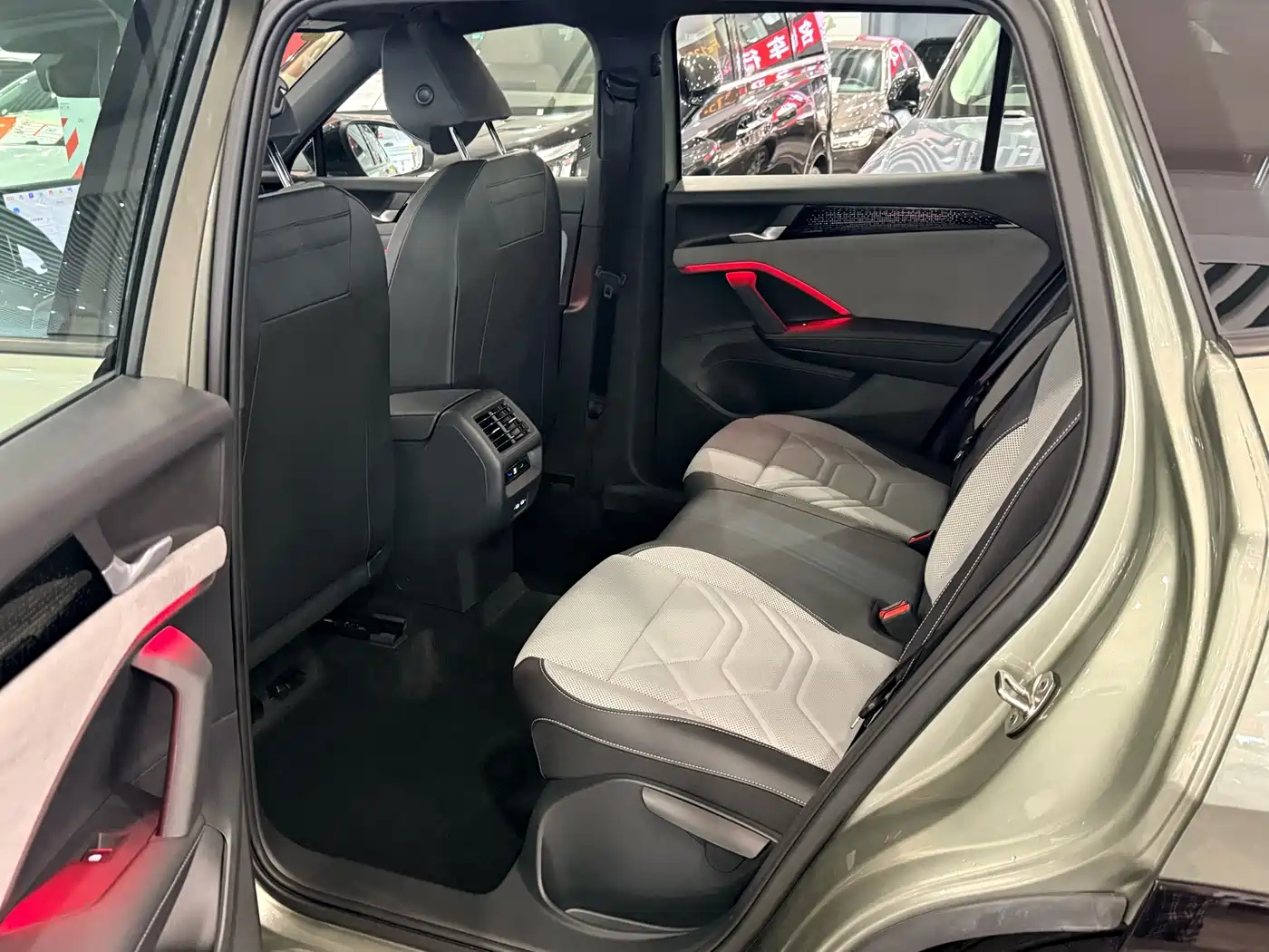 Volkswagen Tayron 2025 2025 Model Tayron L 380TSI 4WD Luxury Easy Package