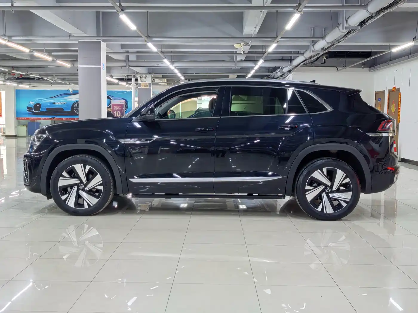 Volkswagen Teramont 2024 Touareg X 380TSI 4WD Dragon Glory Edition фото 12