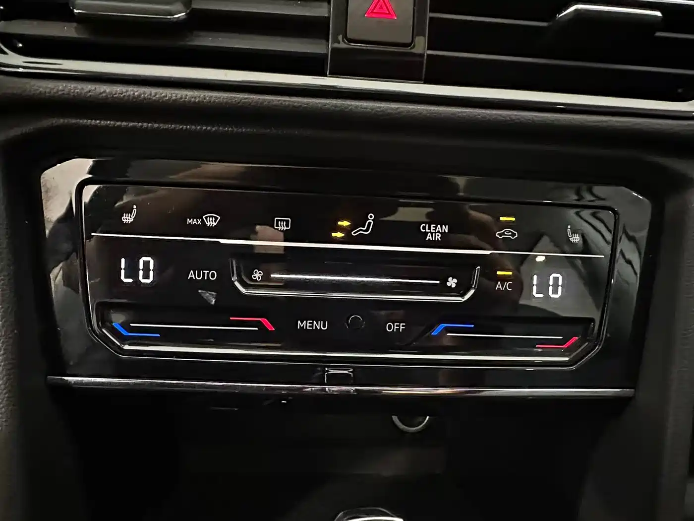 Volkswagen Tharu 2022 280TSI FWD Luxury Edition фото 14