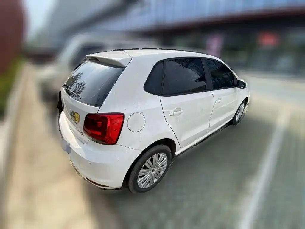 Volkswagen Polo 2016 2016 1.6L Automatic Comfort
