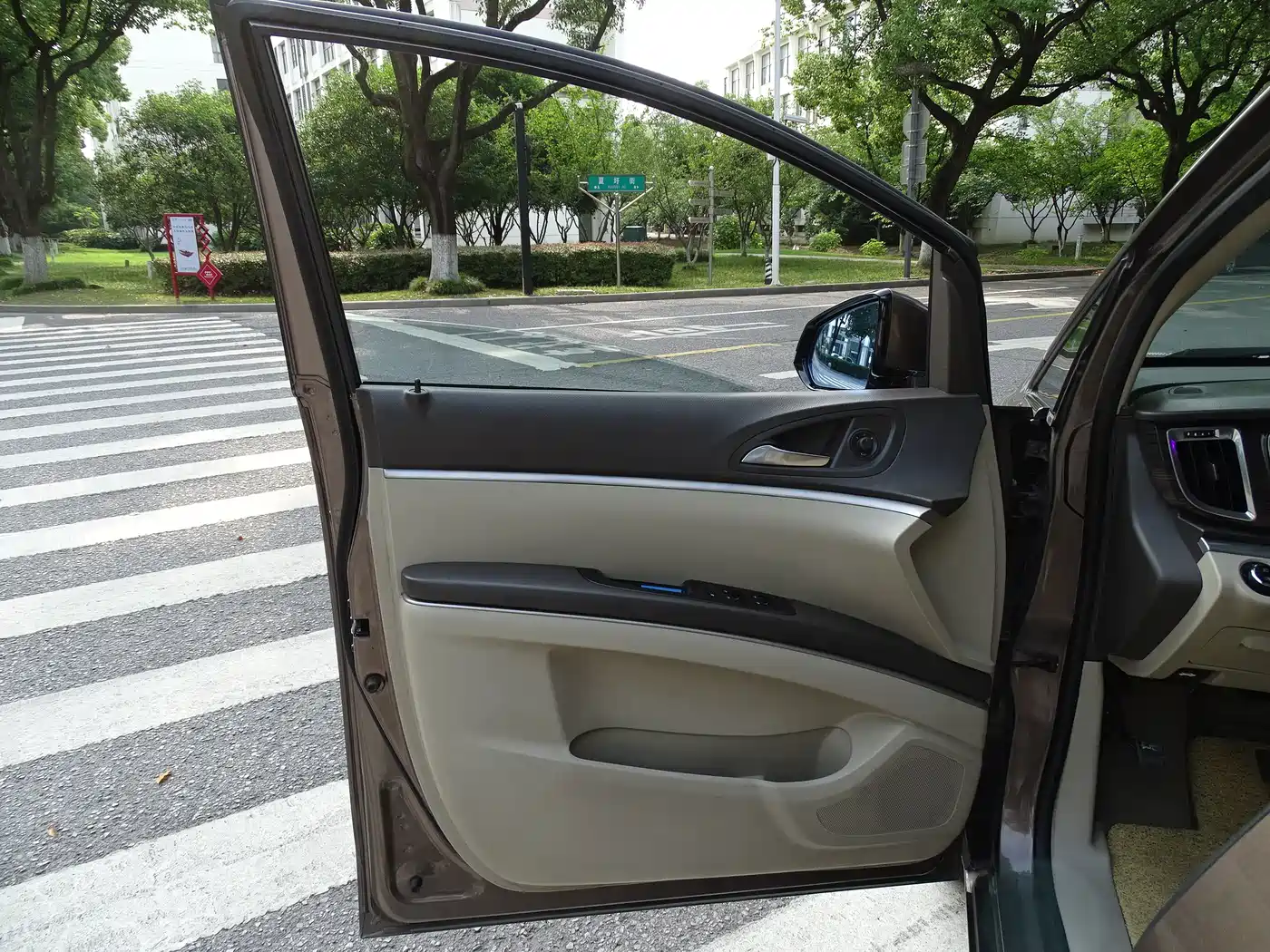 Buick GL8 2011 2011 3.0L XT Luxury Business Flagship