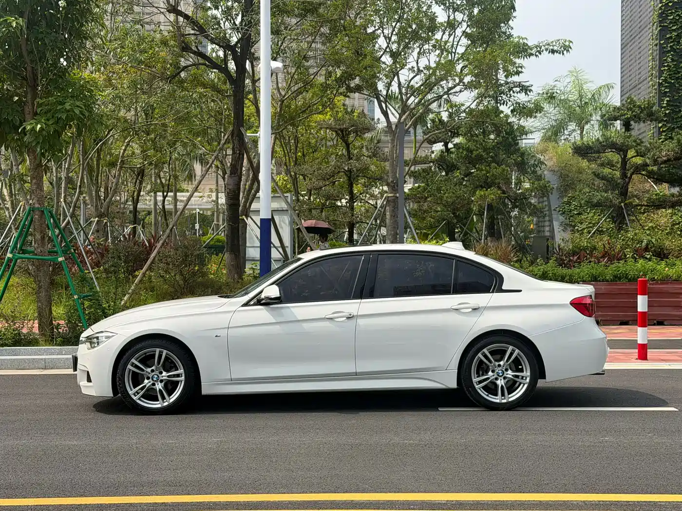 Фото 3 - BMW 3 Series