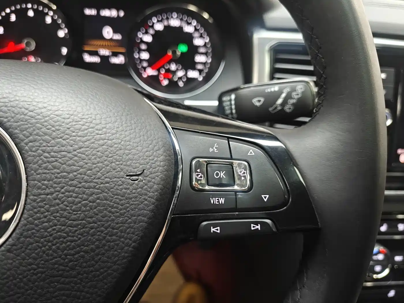 Volkswagen Teramont 2019 330TSI 2WD Luxury China VI фото 14