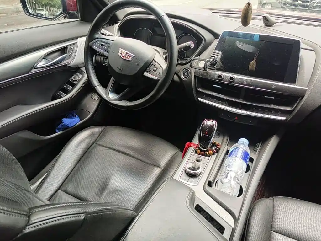 Фото 10 - Cadillac CT5