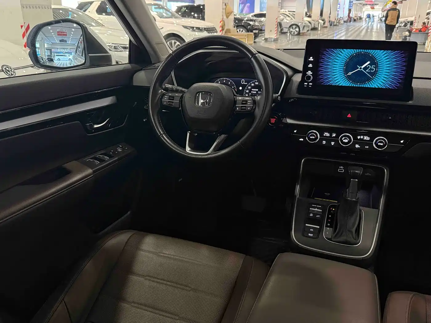 Фото 9 - Honda CR-V